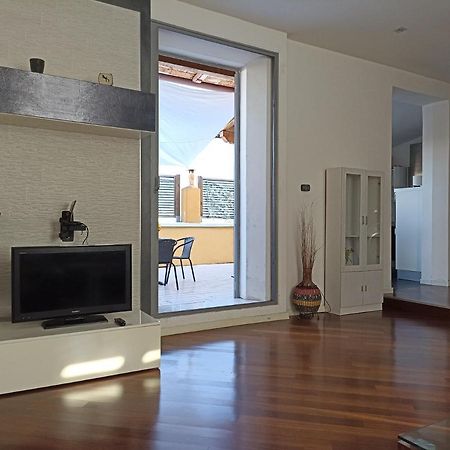 Ferienwohnung Attico Gabriel Civitavecchia Exterior foto